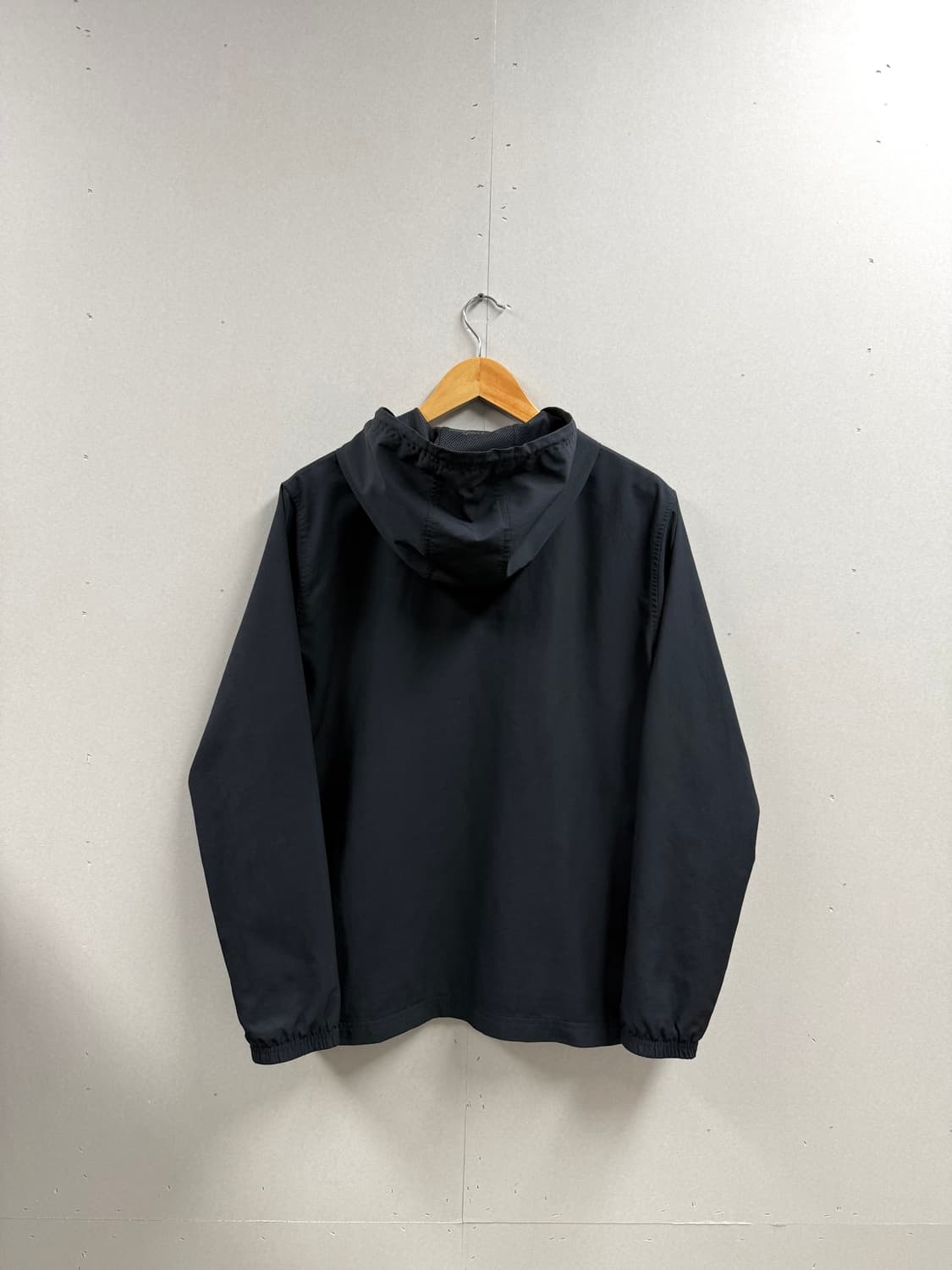 남성 L / 언더아머 바람막이 블랙/화이트 상품이미지5