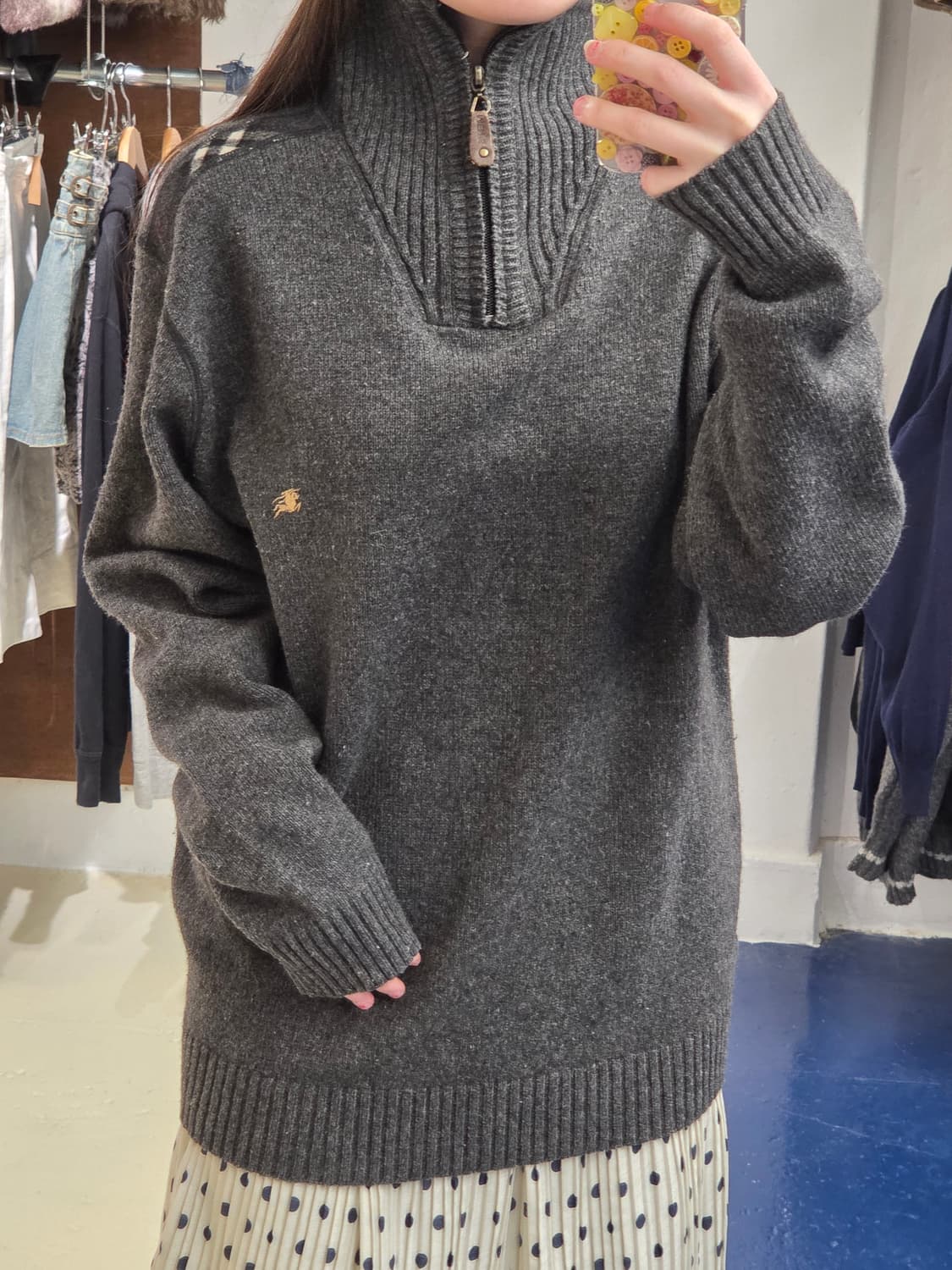 Burberry 버버리 하프집업 기마로고 니트 상품이미지1