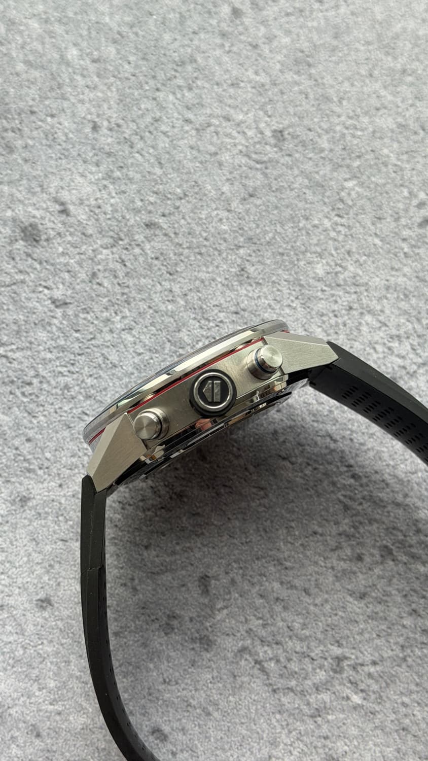 태그호이어 까레라 호이어02 GMT CBG2A1Z 시계 판매합니다. 상품이미지5