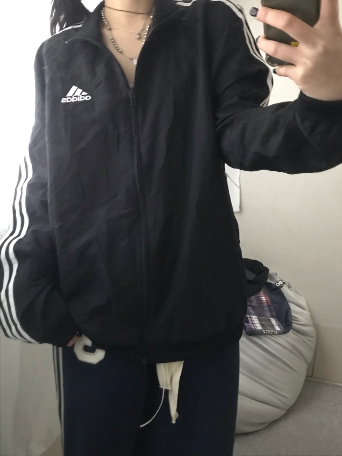 아디다스 블랙 오버핏 바람막이 상품이미지7