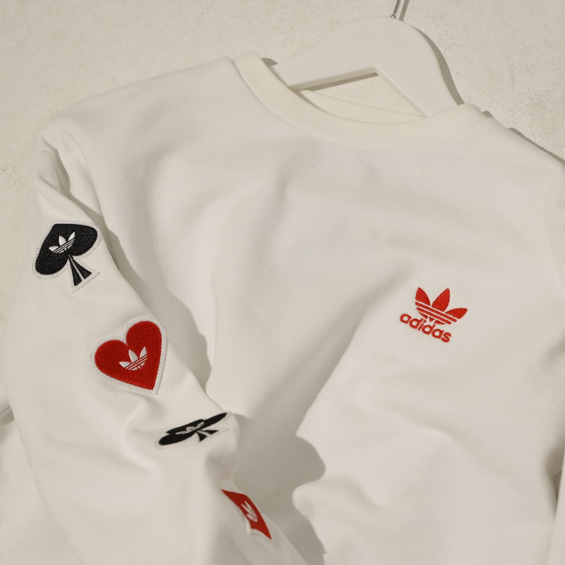 아디다스 우먼 트레포일 크롭 스웻 상품이미지3