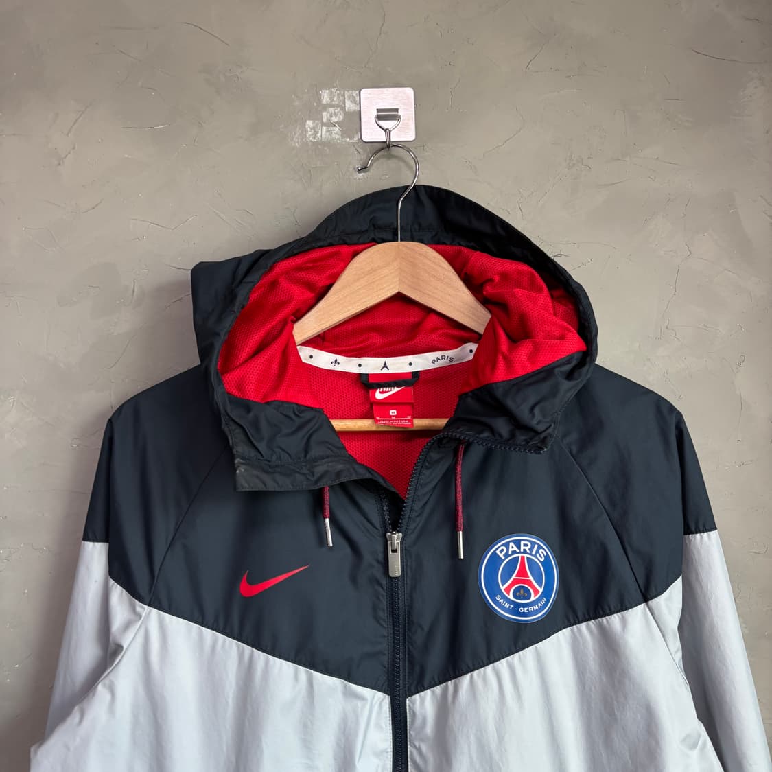나이키 윈드러너 파리 생제르망 바람막이  상품이미지2