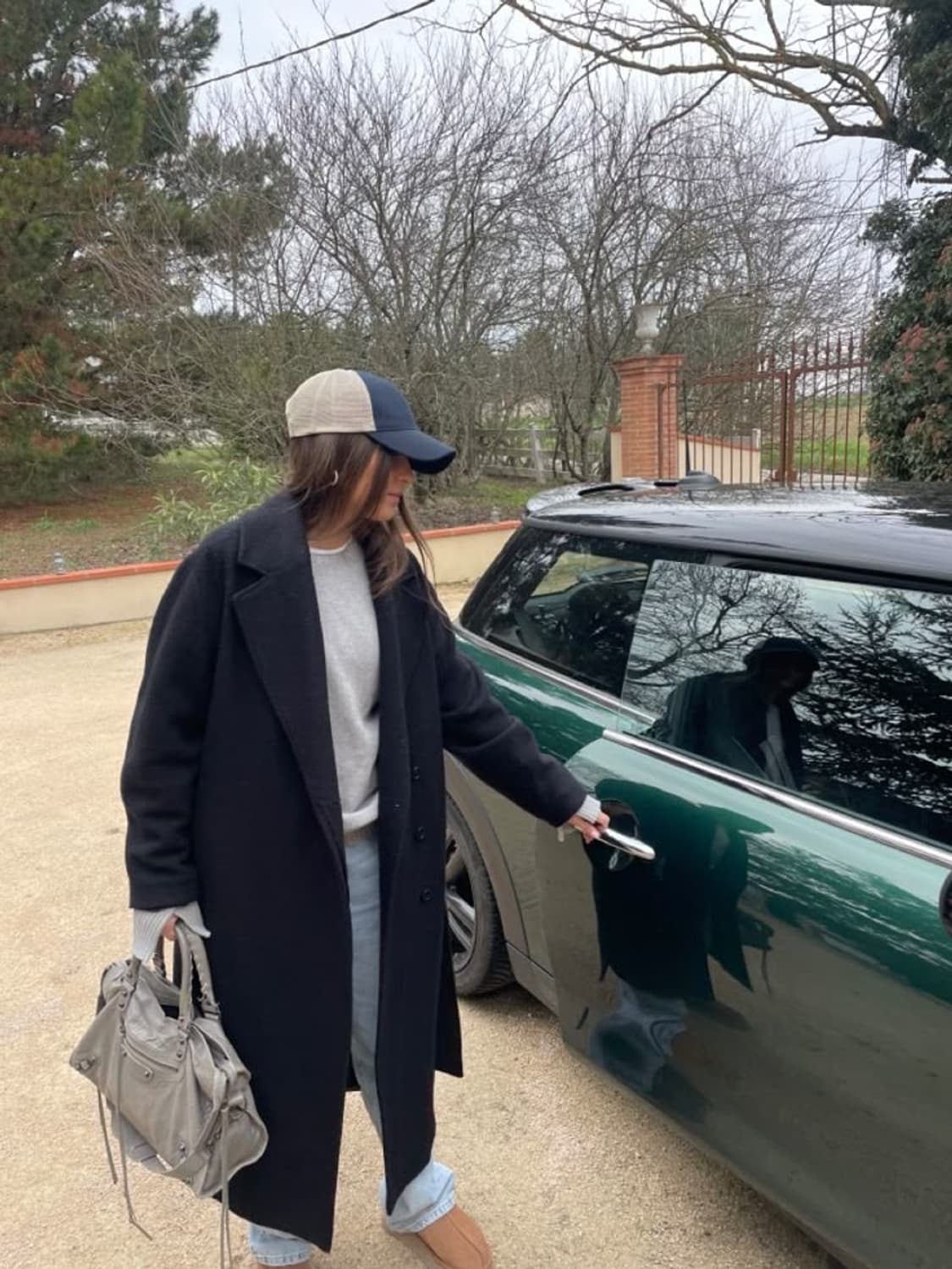 발렌시아가 시티 모터백 그레이 미디움  상품이미지3