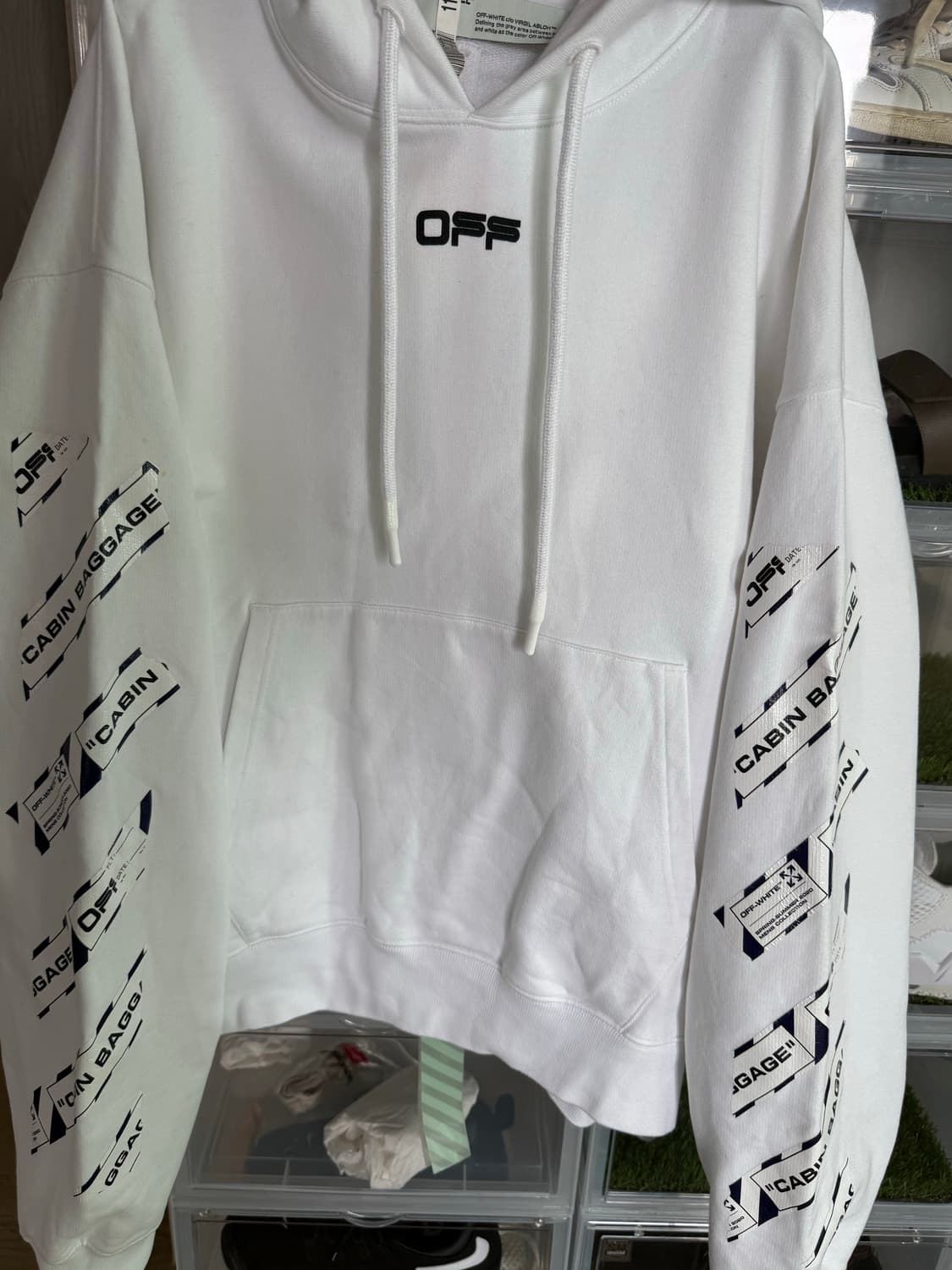 오프화이트 후드. 택제거 안함. L사이즈 실착 3회 미만 상품이미지2
