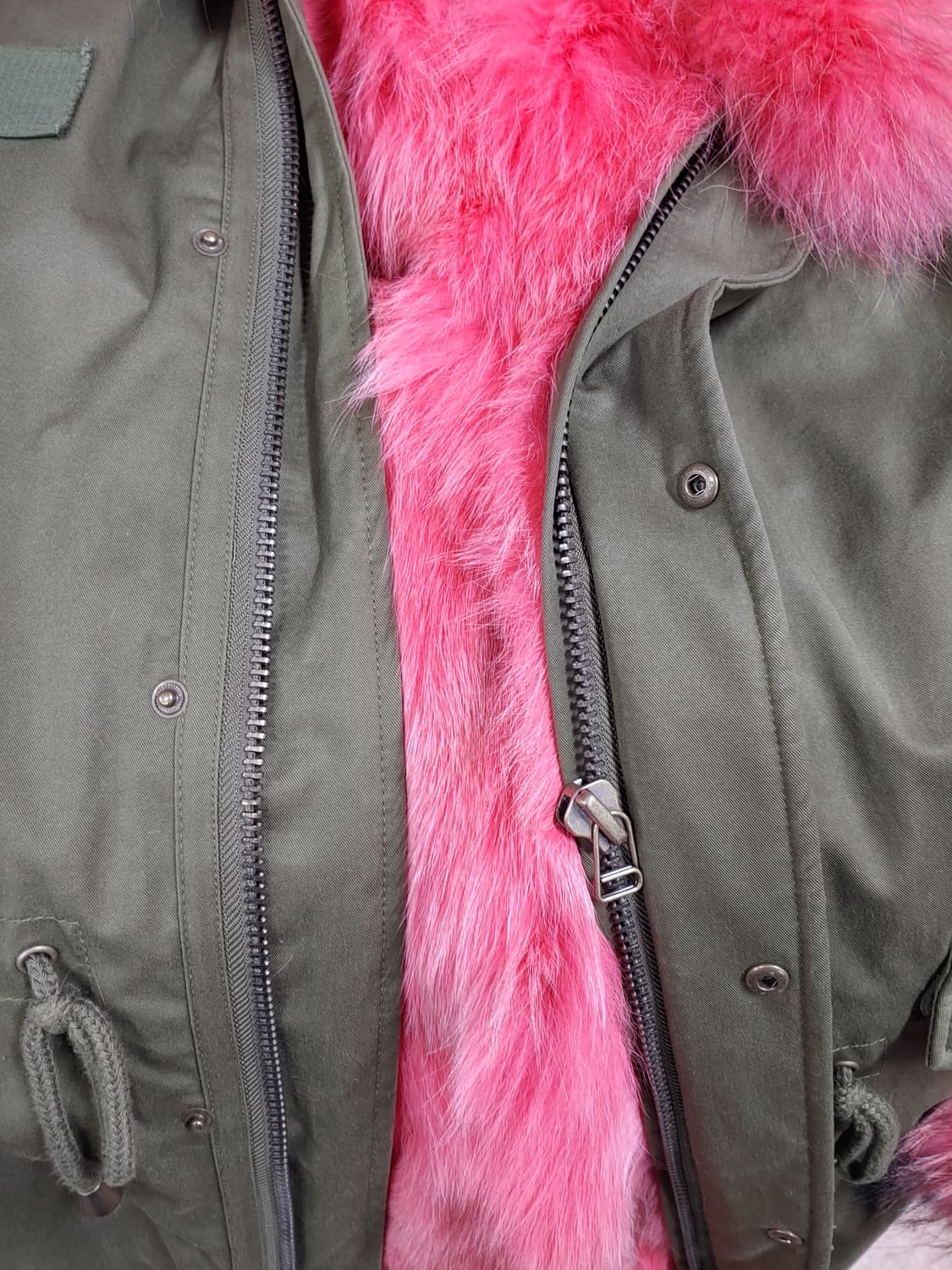 엣지 카키색 폭스퍼 야상 점퍼 여성 66 상품이미지4