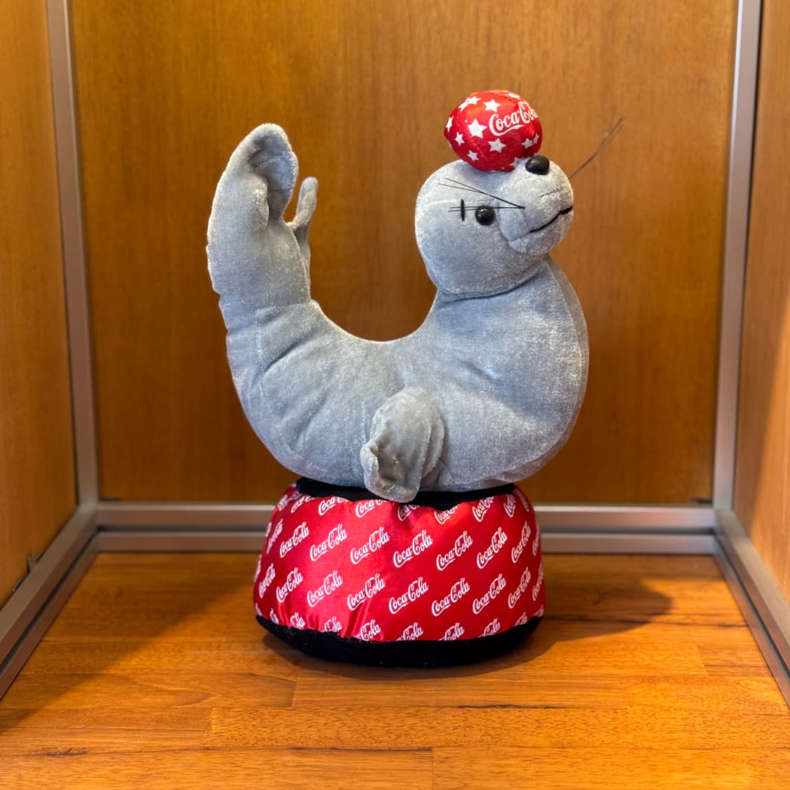[Coca-Cola] Seal Juggling Ball Plush 상품이미지1