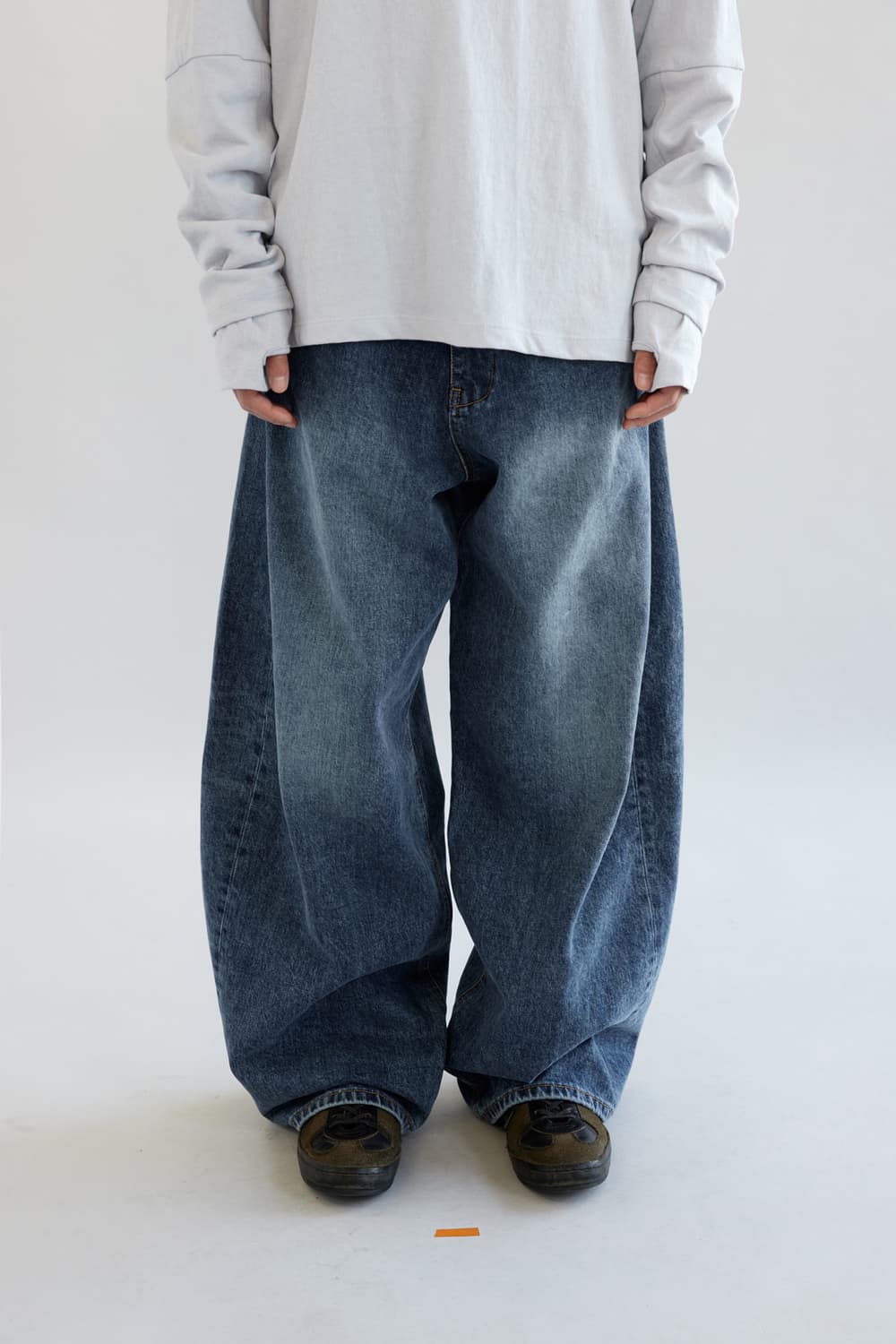 해칭룸 wide curve jeans washed blue 4사이즈 상품이미지1