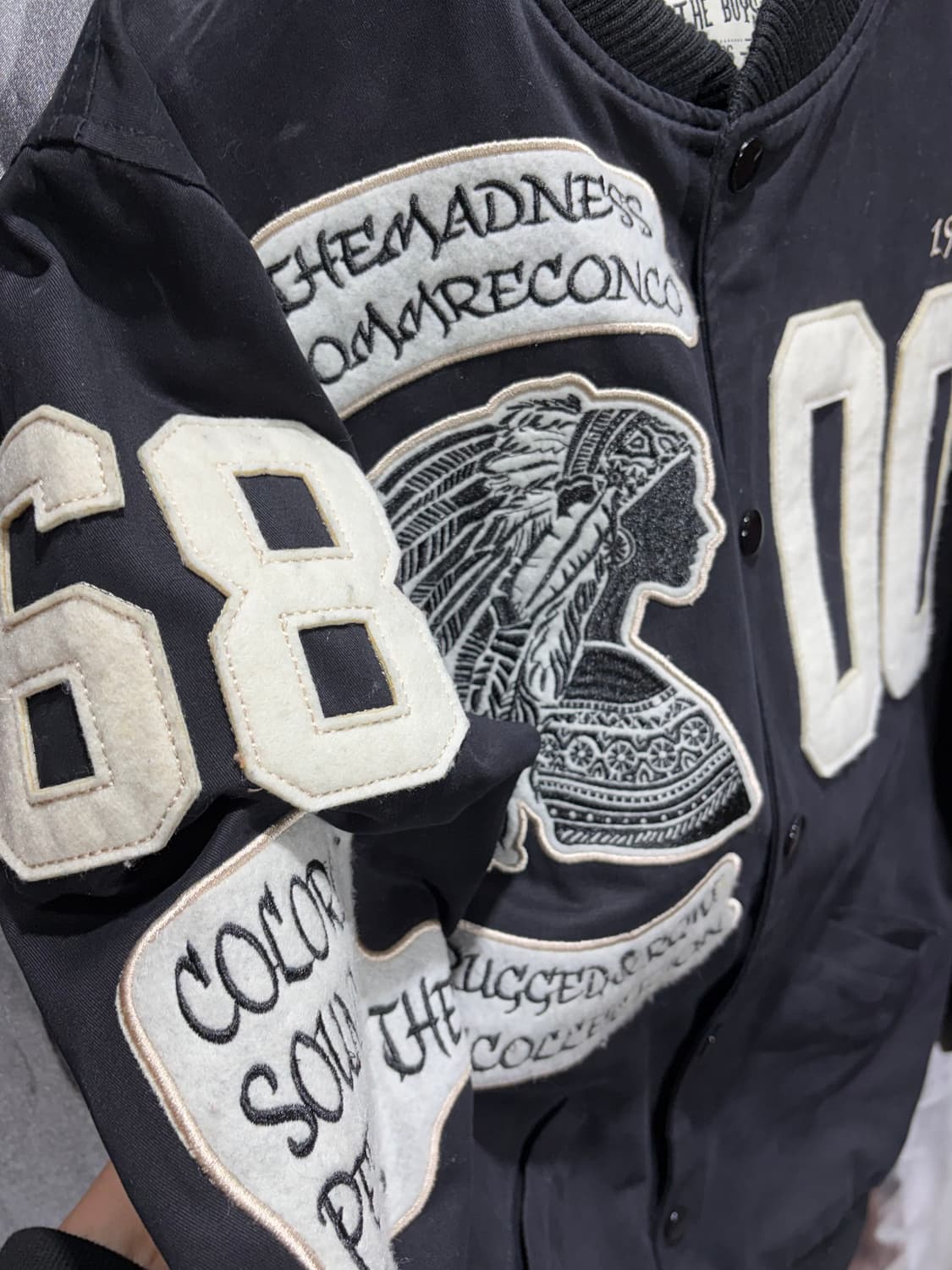 XL 폴더보이즈 인디언 패치 코튼 바시티 상품이미지9