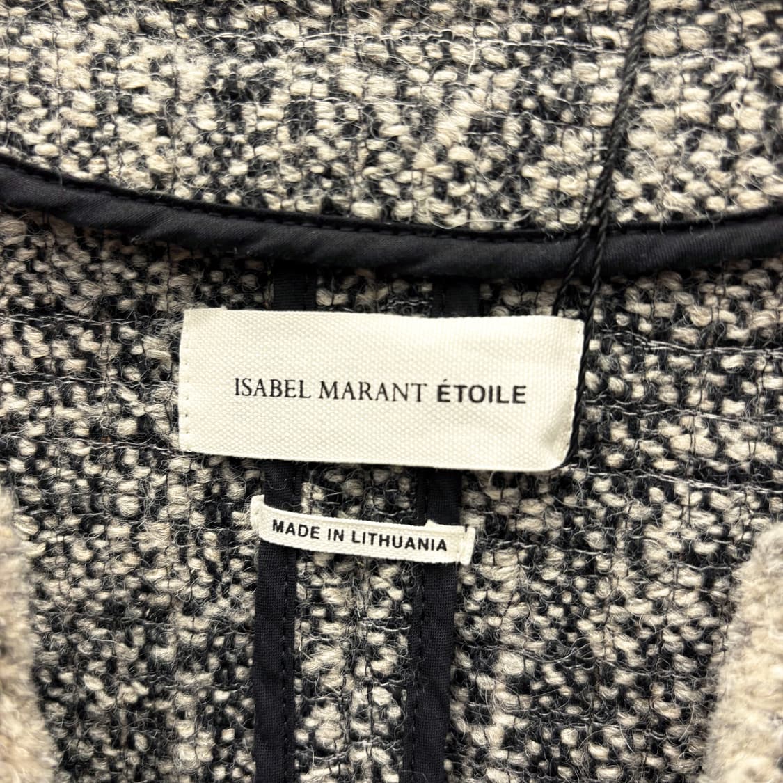이자벨마랑 에뚜왈 브이넥 크롭 트위드 자켓 프린지 디테일 블랙 아이보리 상품이미지6