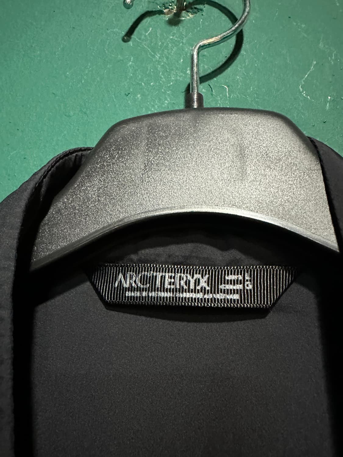 아크테릭스 매장판 경량패딩 L 상품이미지4