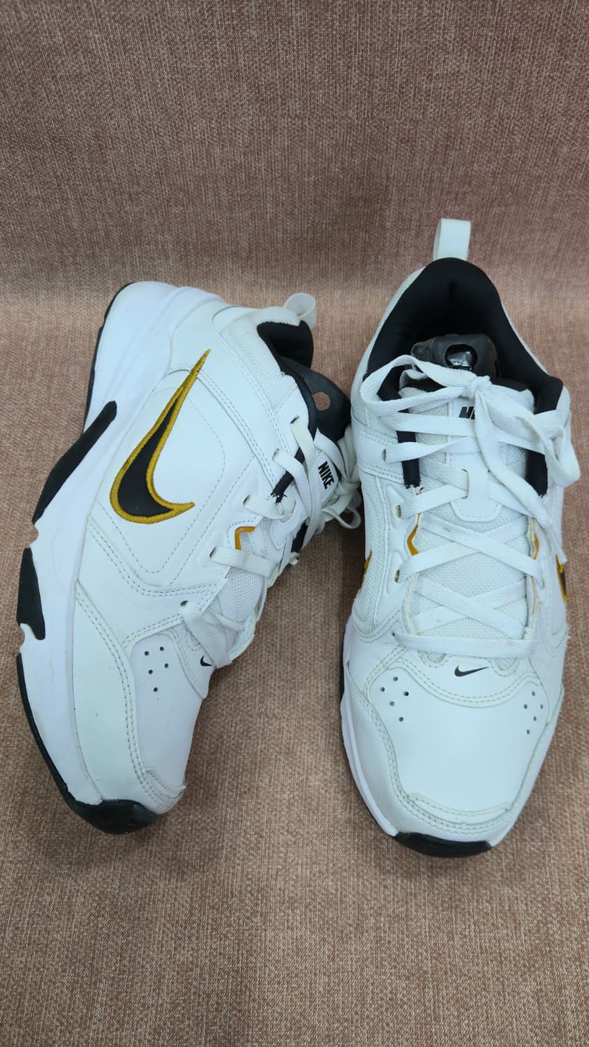 나이키 270mm- 디파이 올 데이 화이트 골드 스웨이드 상품이미지1