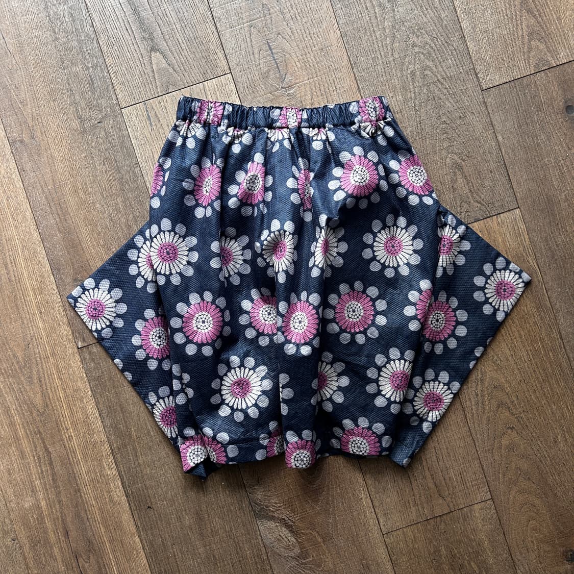 Floral Pattern Transformed Felt Skirt 상품이미지5