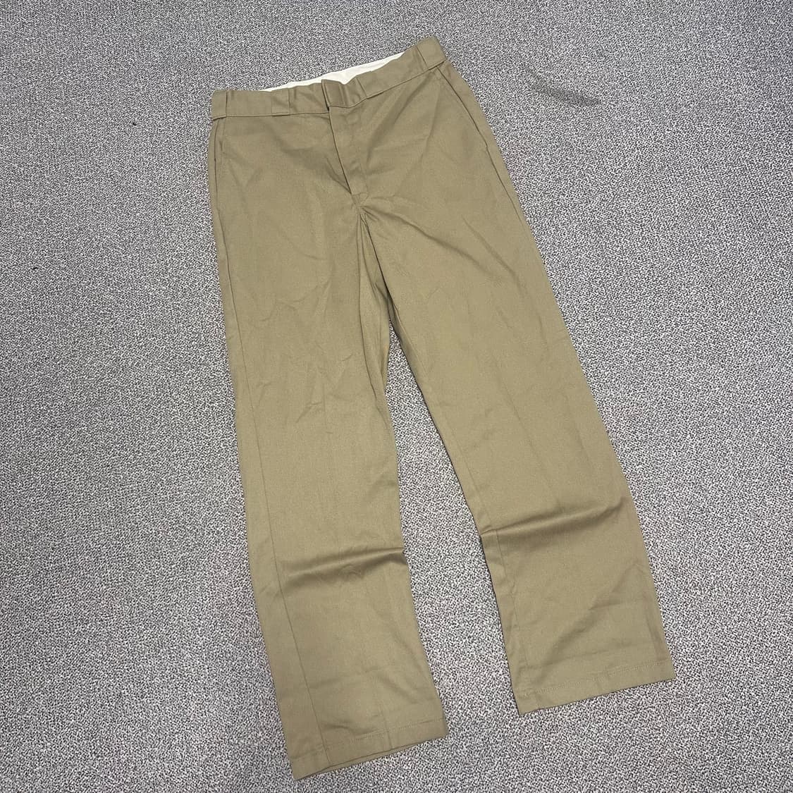 카키색 면바지 상품이미지1