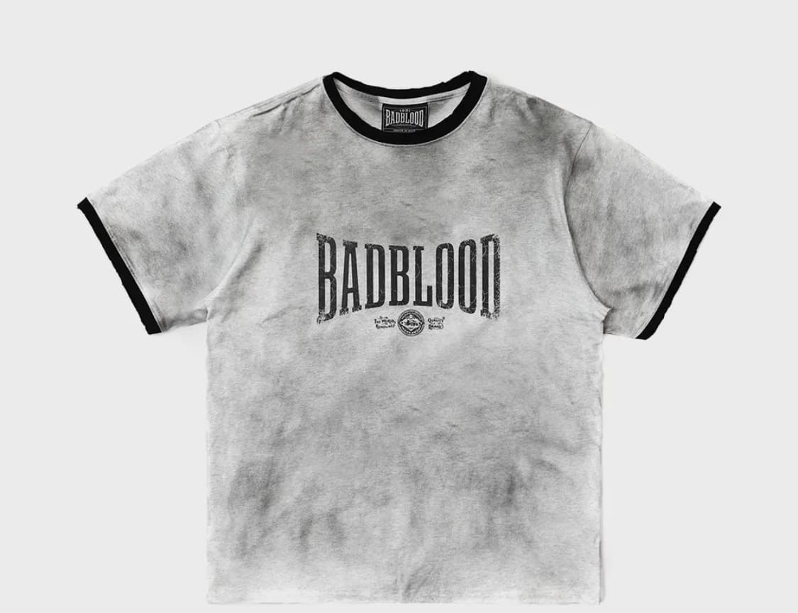 BADBLOOD 배드블러드 커브드 로고 더스티 링거 티셔츠 상품이미지1