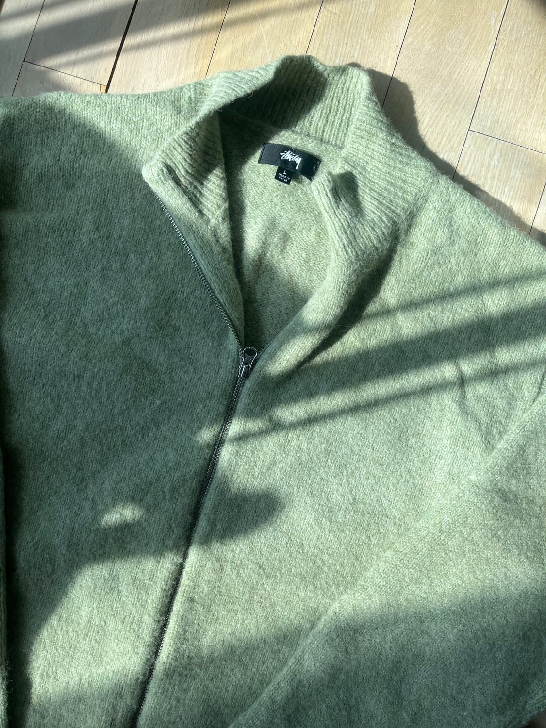 스투시 24FW 모헤어 집업 가디건 상품이미지3