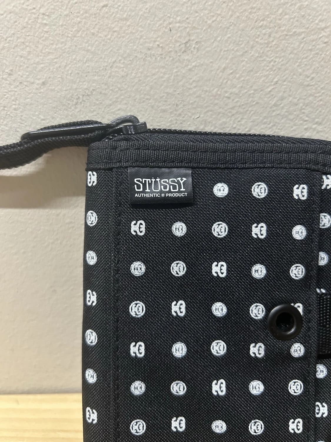 스투시 SS 모노그램 지퍼 반지갑 상품이미지2