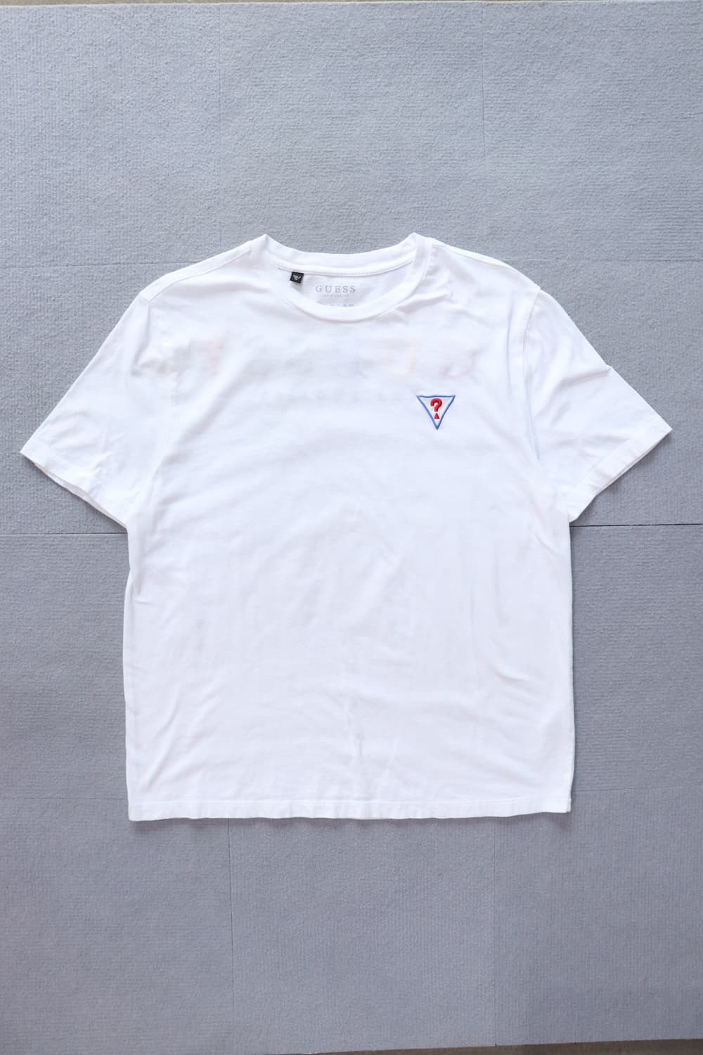 Guess 화이트 반팔티셔츠 XS사이즈 상품이미지4