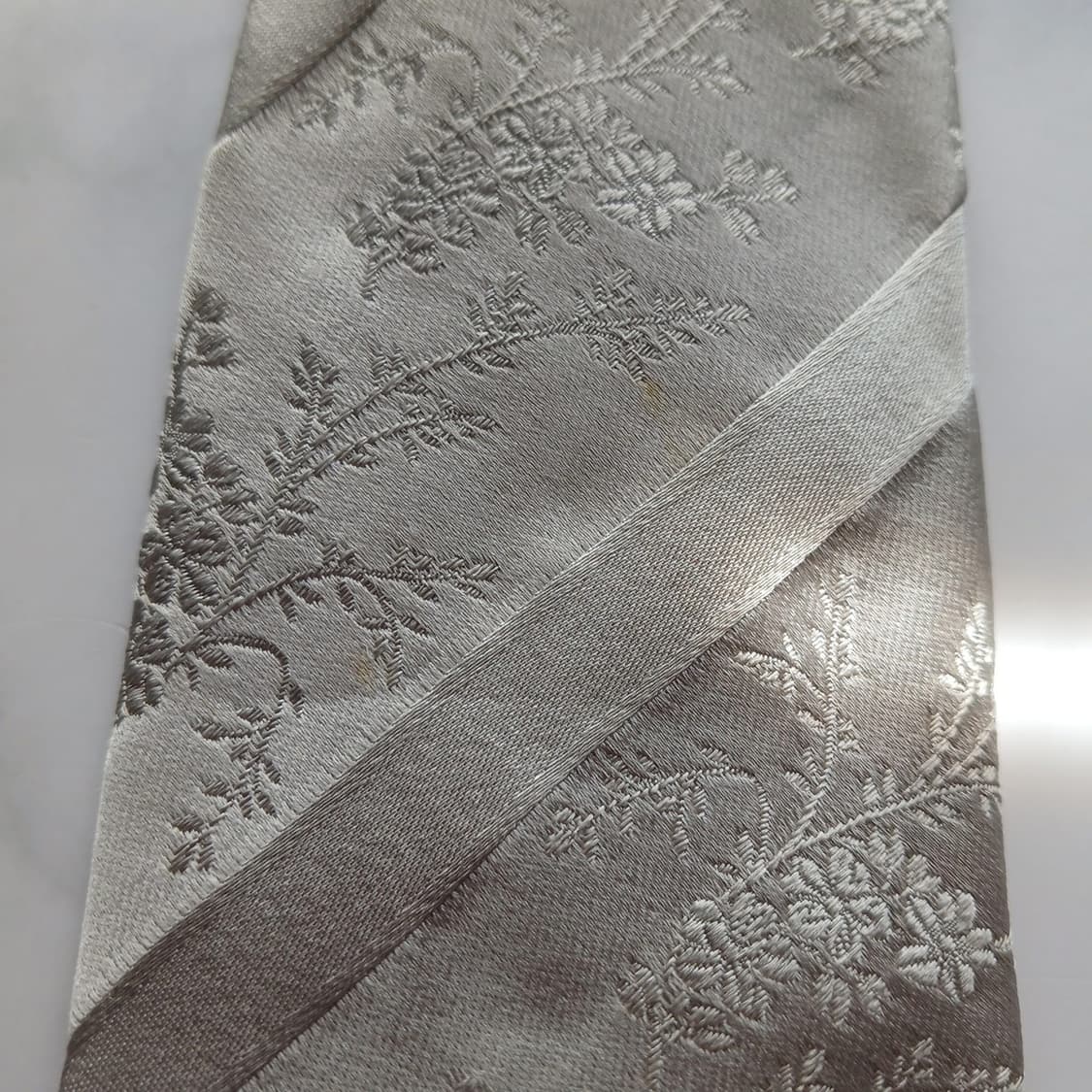 폴스미스 실크 플로럴 패턴 넥타이 9.8cm A등급 A18332
 상품이미지6