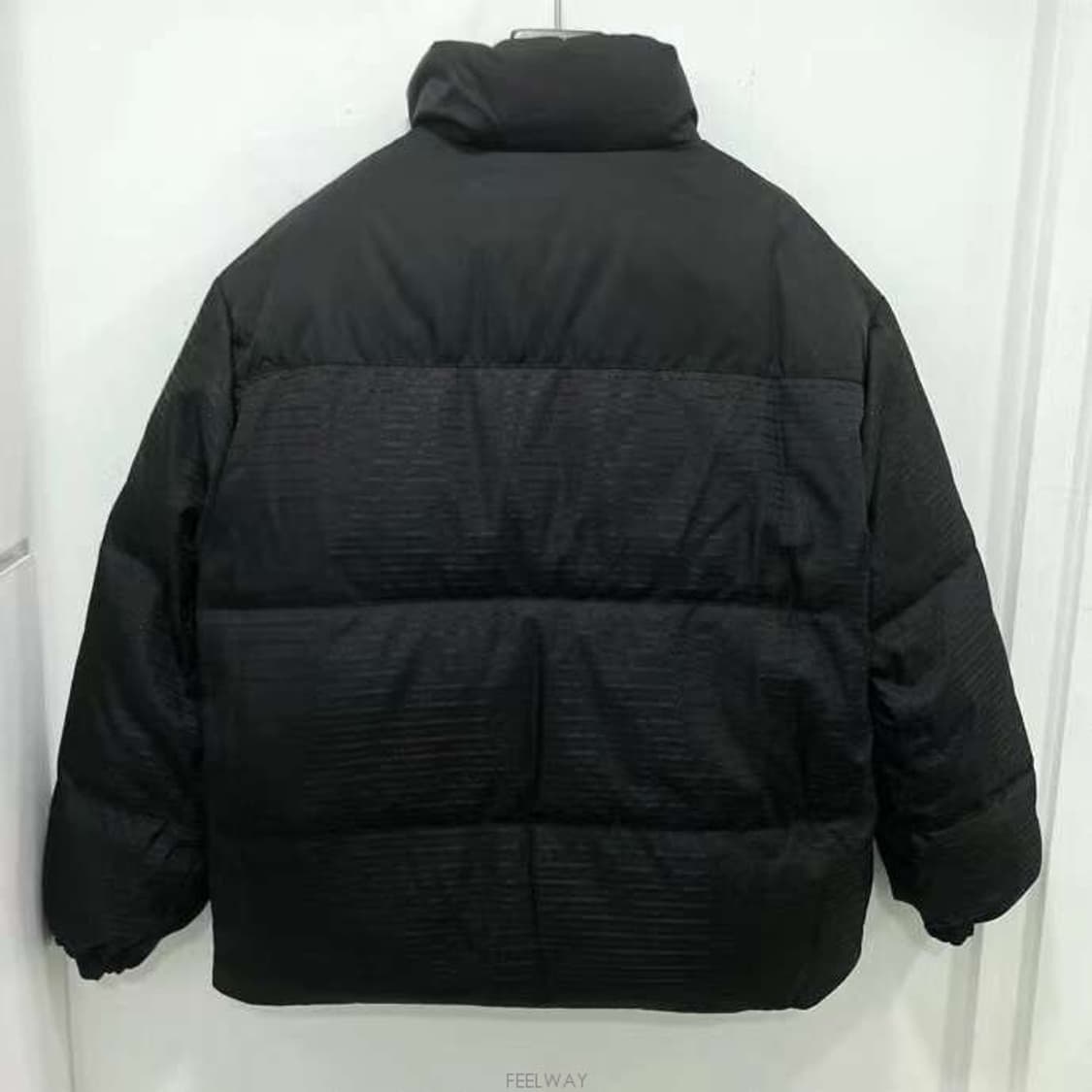 프라다 23FW 리버서블 패딩 다운 자켓 상품이미지3