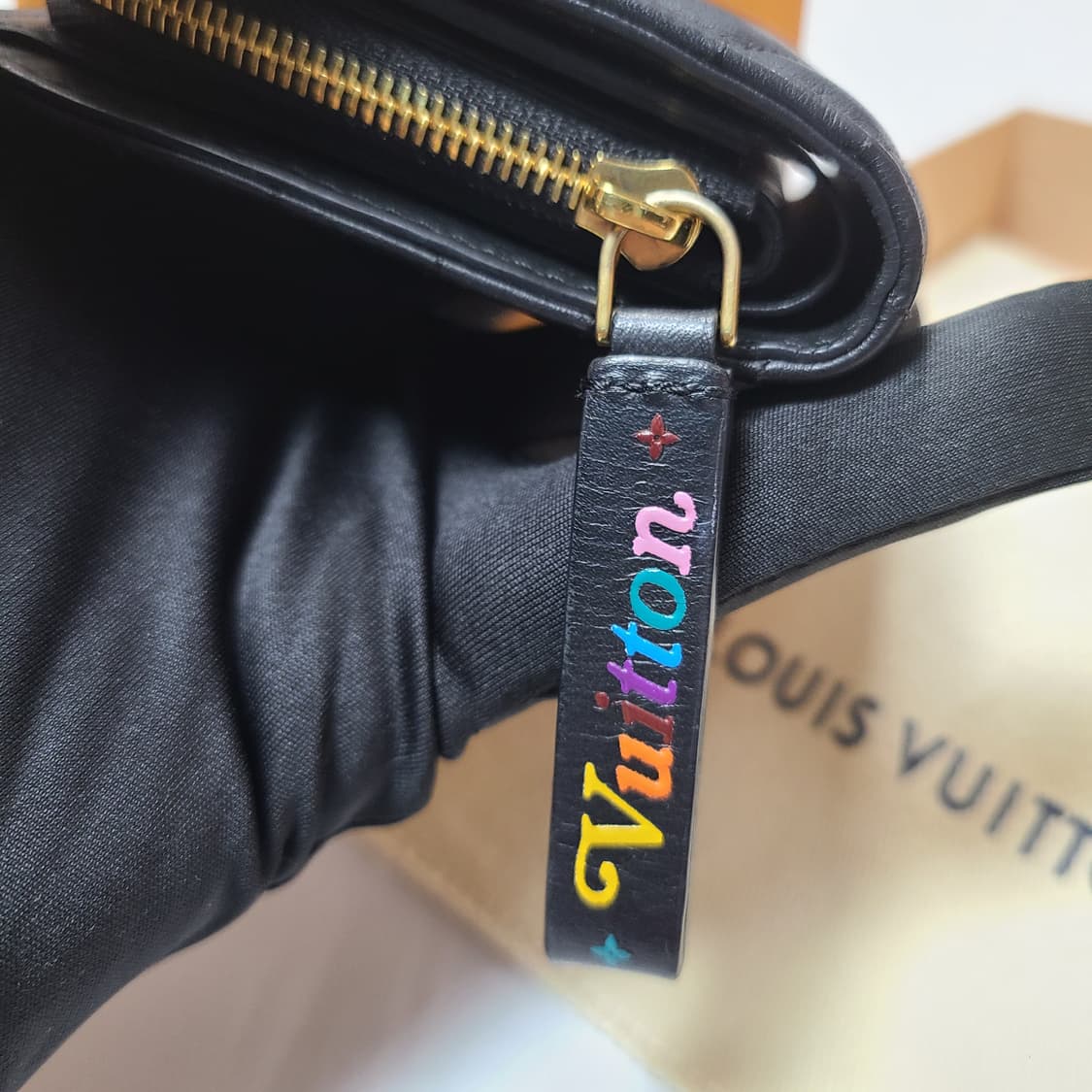 루이비통 뉴웨이브 컴팩트 월릿 상품이미지5