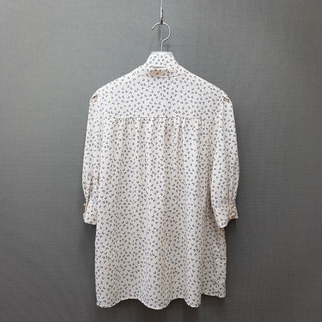 모조에스핀 2022 패턴 타이 블라우스  M사이즈 상품이미지4