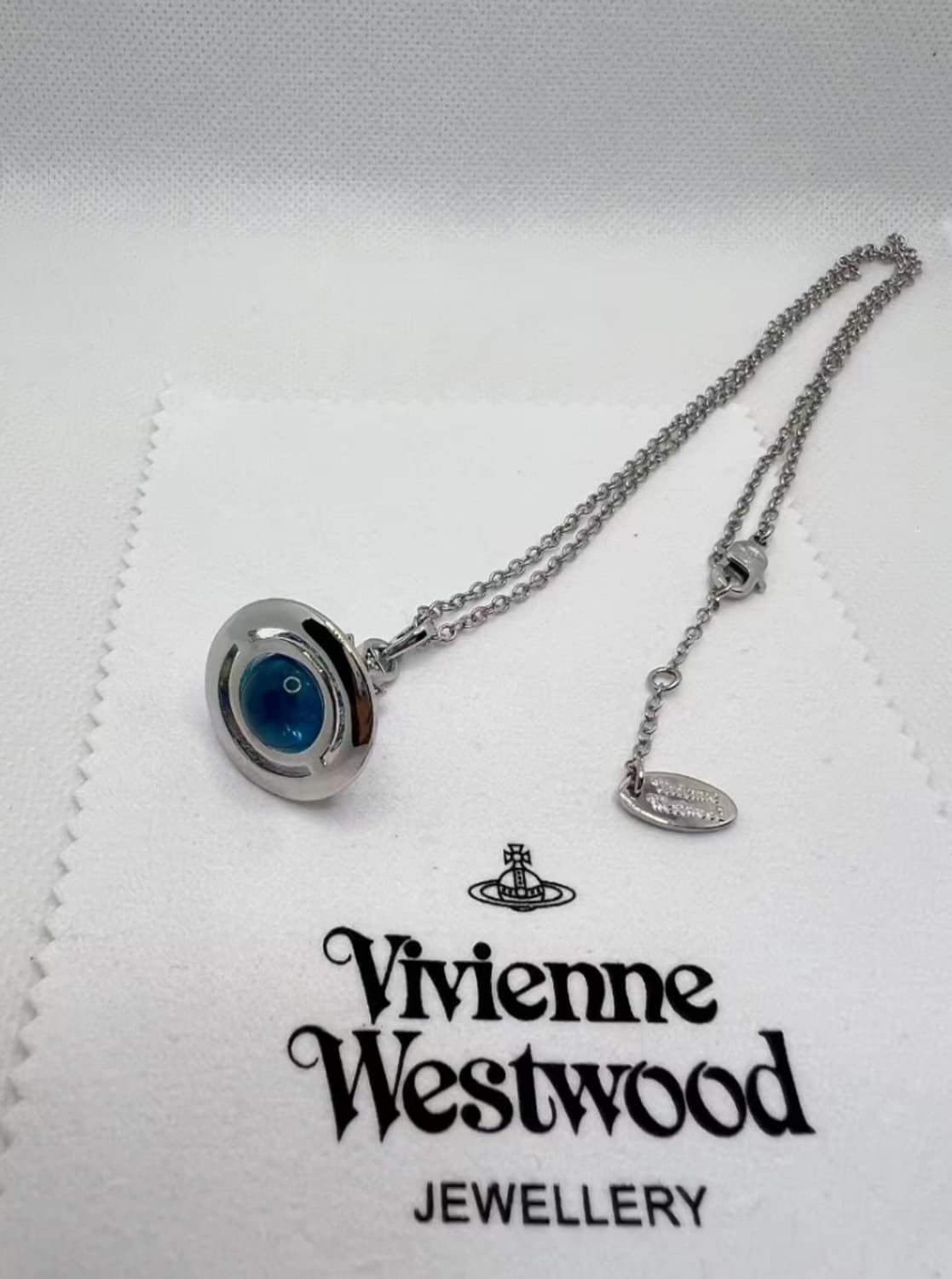 비비안웨스트우드 아카이브 블루 3d orb 팬던트 목걸이 상품이미지2