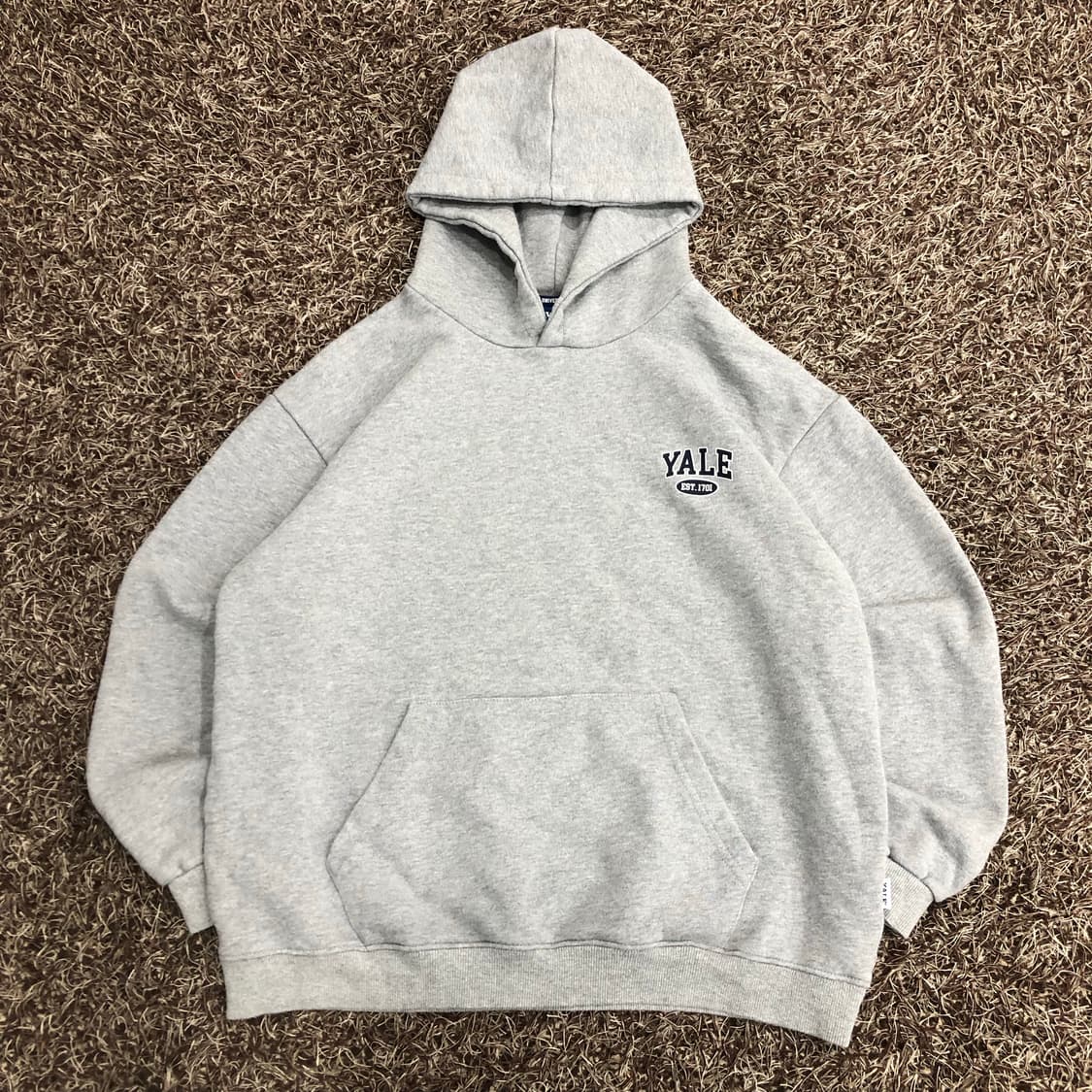 예일 로고 후드티 상품이미지1