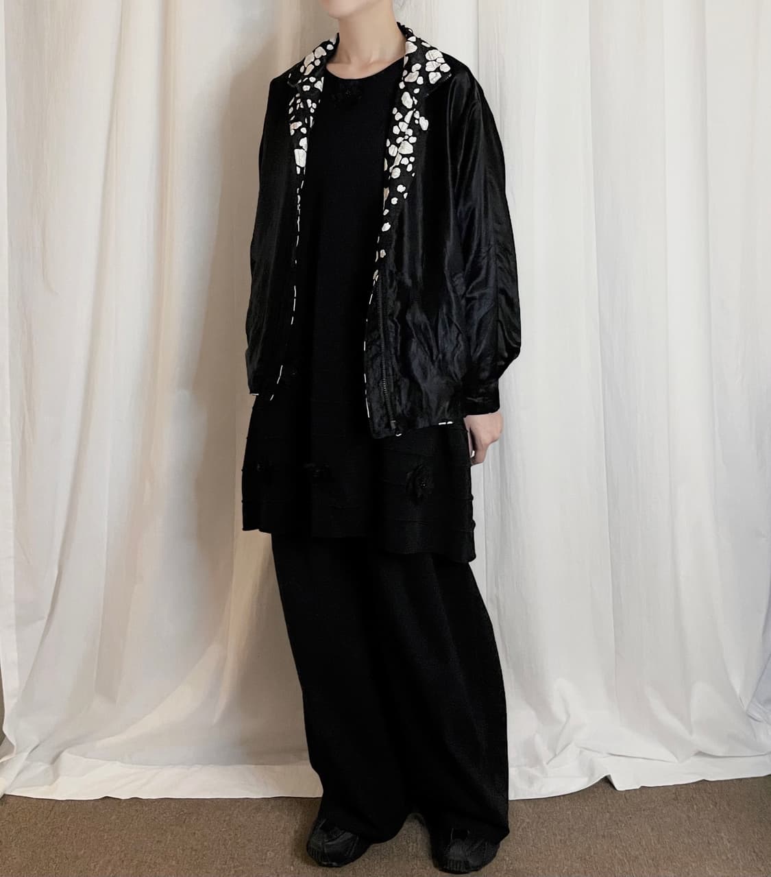 Flower Corsage Midi Dress - Black 상품이미지3