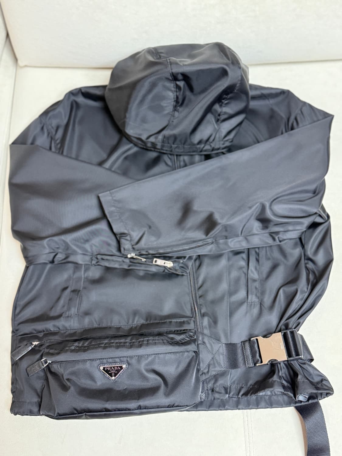 정품) 프라다 벨트백 레이어드 나일론 집업 자켓 상품이미지3
