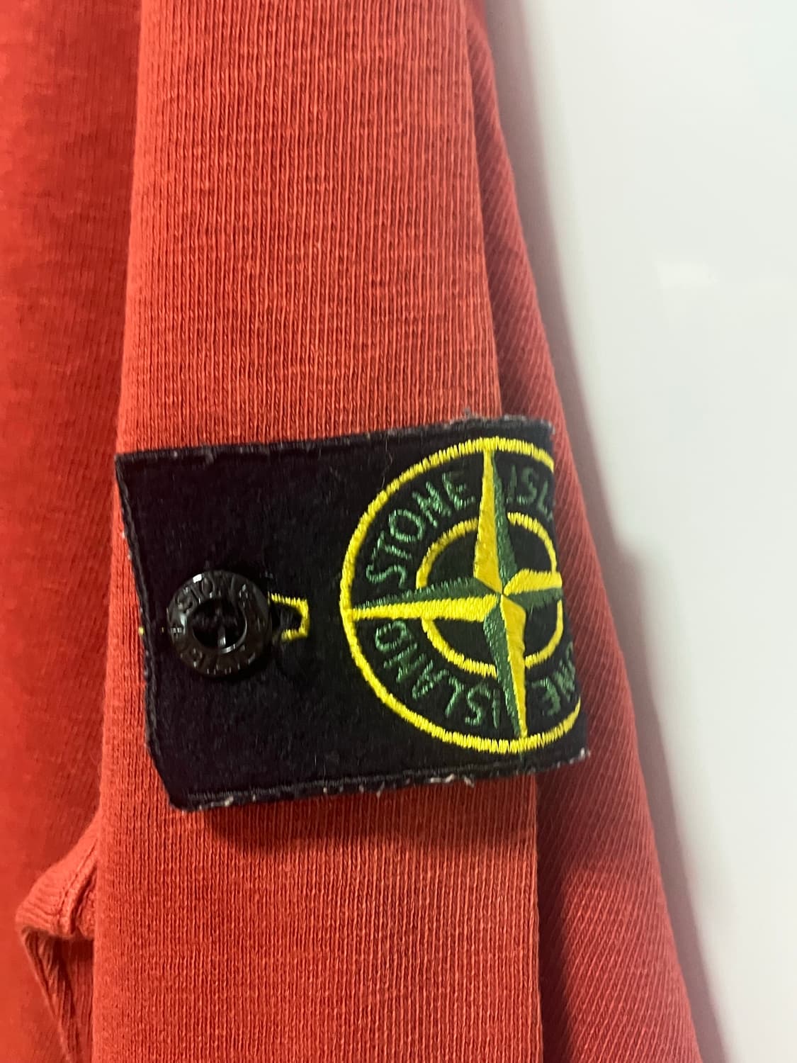 스톤 아일랜드 맨투맨 다홍색 상품이미지2