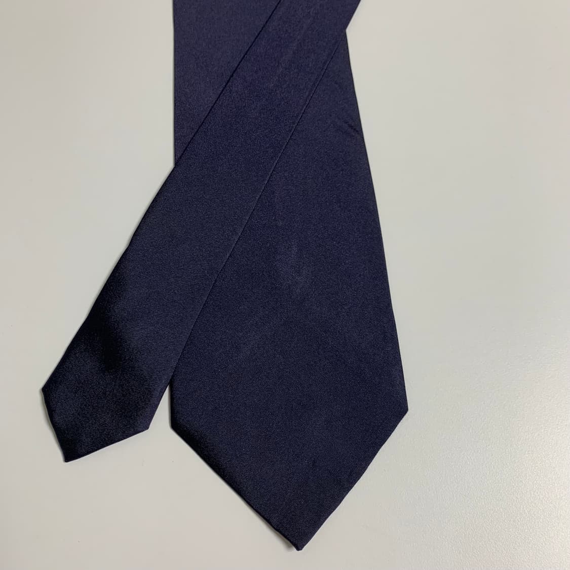 알마니(ARMANI) 네이비 단색 명품넥타이 100실크 클래식 결혼식룩 상품이미지4