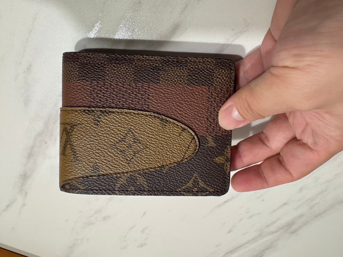 루이비통 반지갑##거의 새상품급 니고@퍼렐 상품이미지3