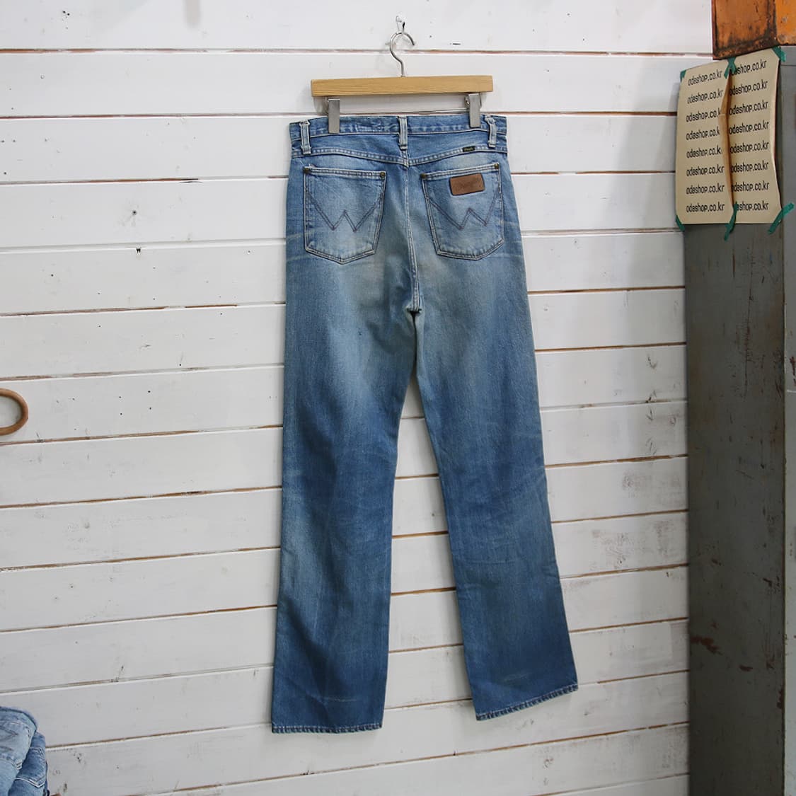 (착용컷) 90's Wrangler 데님 팬츠 (남성용 31.5) 상품이미지2