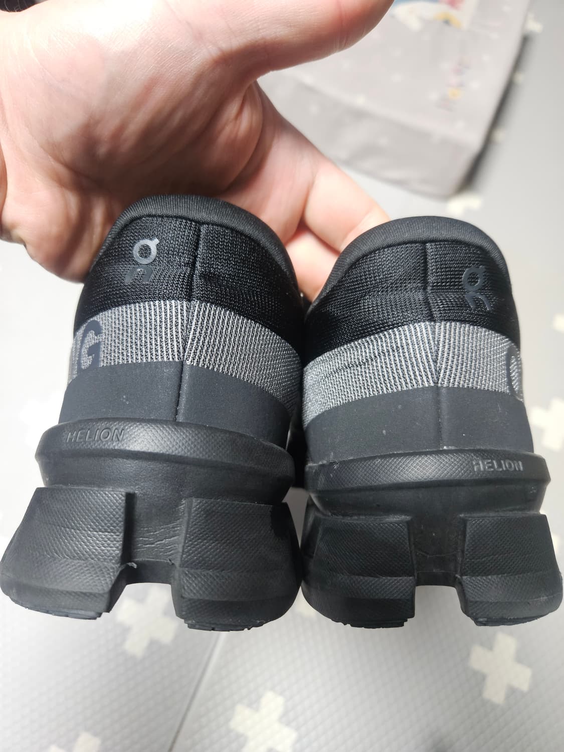 온러닝 클라우드몬스터2 블랙 상품이미지3