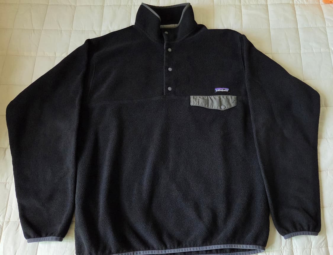 파타고니아 신칠라 풀오버 블랙 w포지그레이 색상  L 상품이미지2