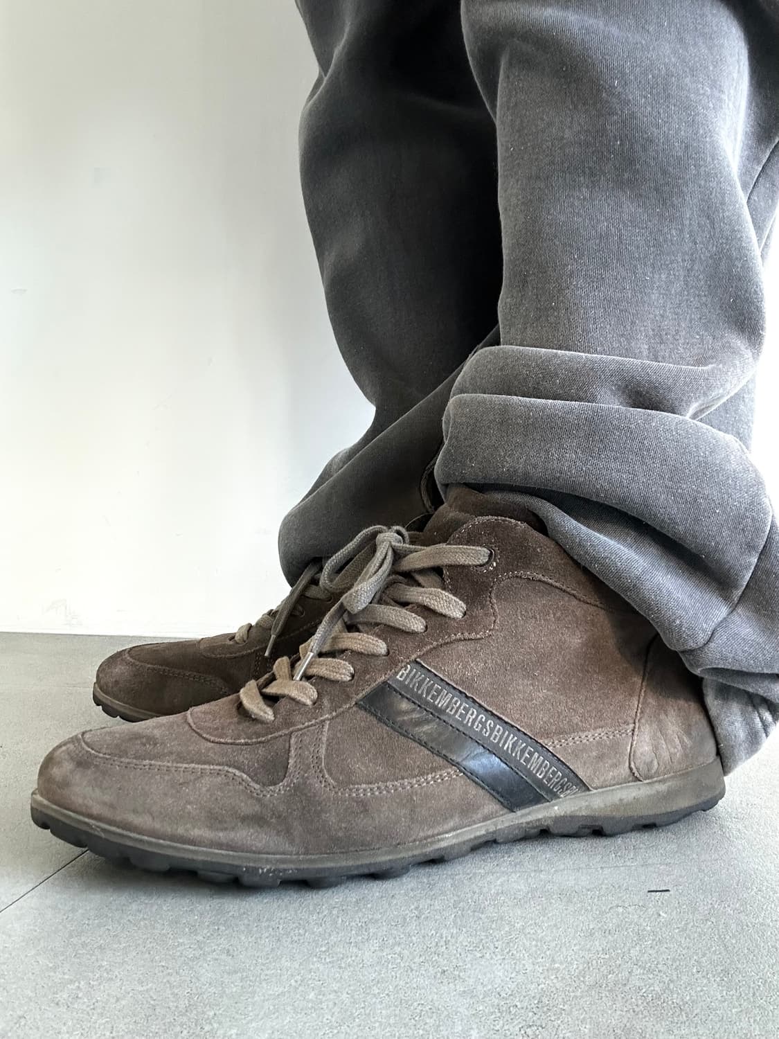 비켐버그 스웨이드 브라운 스니커즈  상품이미지1