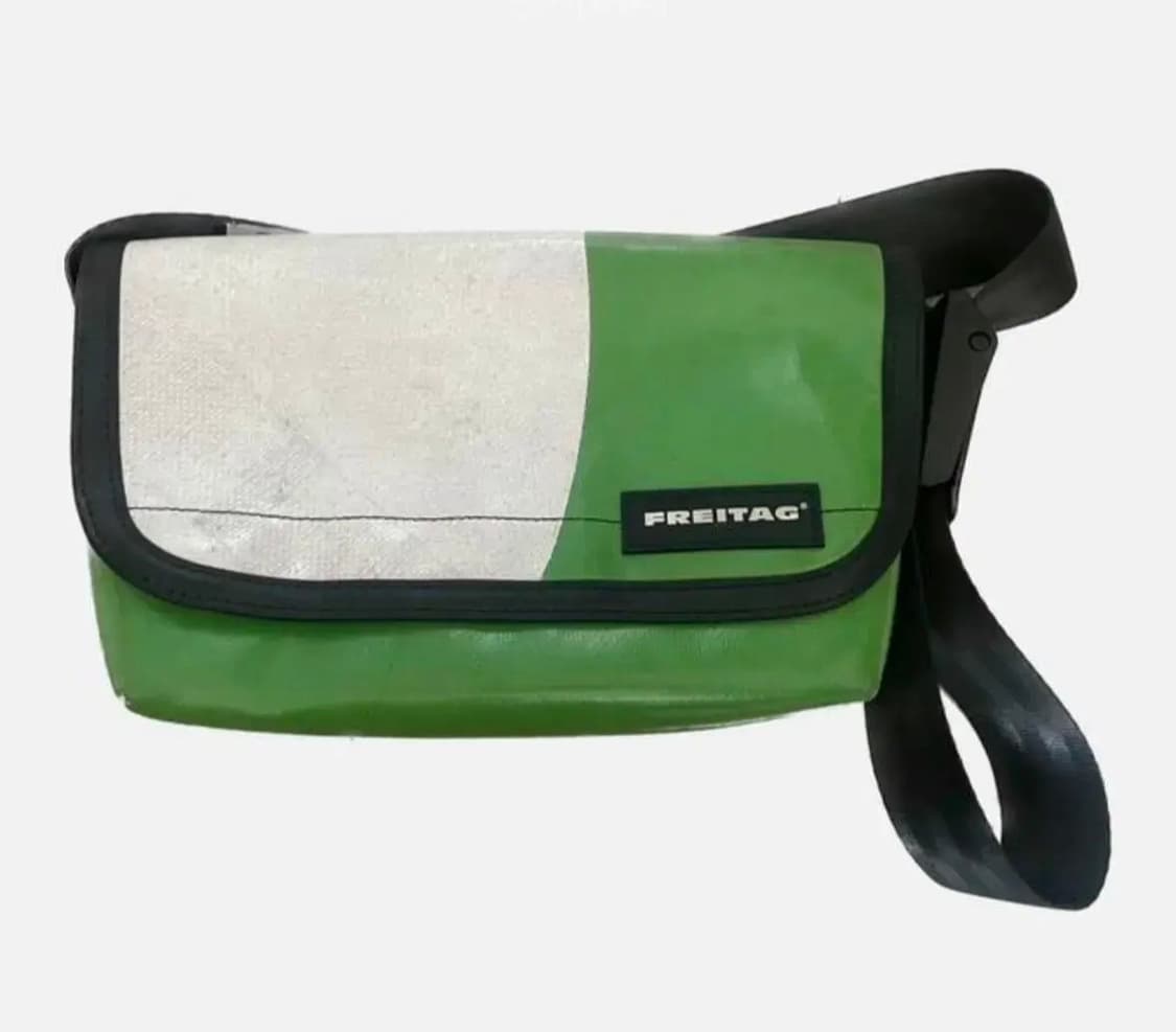 프라이탁 하와이파이브오 흰초 팔아요 상품이미지1