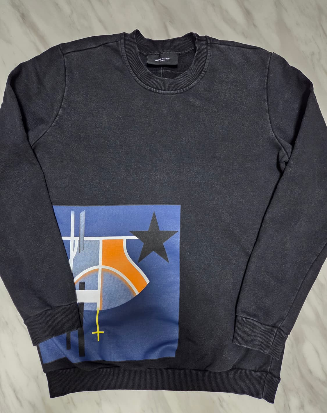 지방시 프린트 맨투맨 상품이미지1