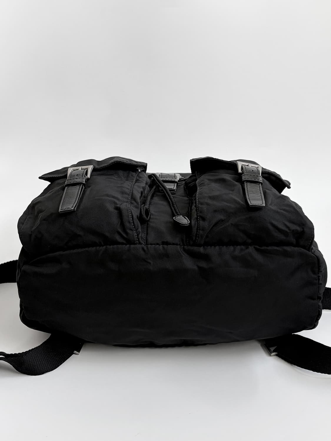 프라다 포코노 백팩 미듐 판매합니다. 상품이미지9