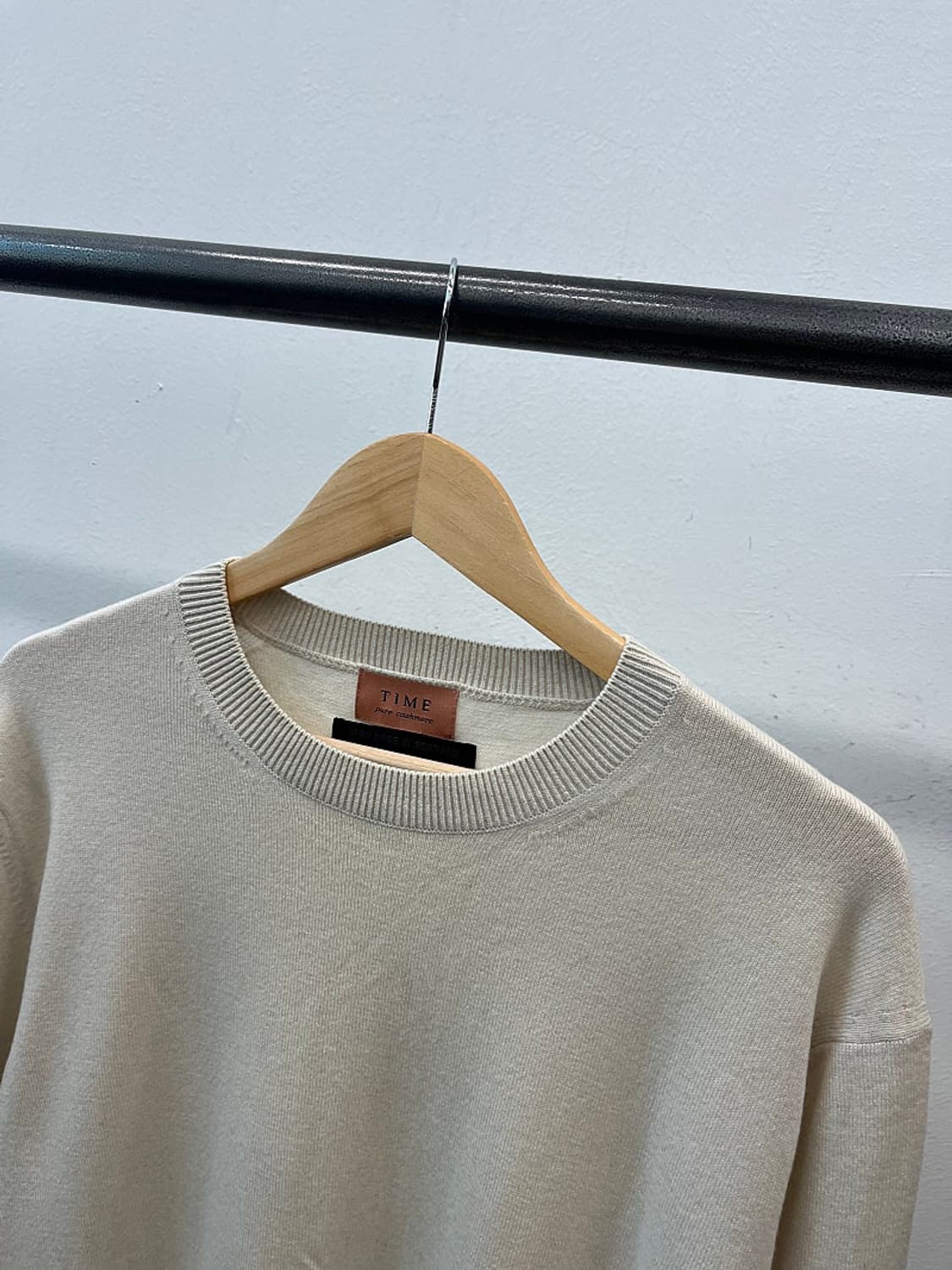105) 타임 아이보리 캐시미어100% 니트  상품이미지3