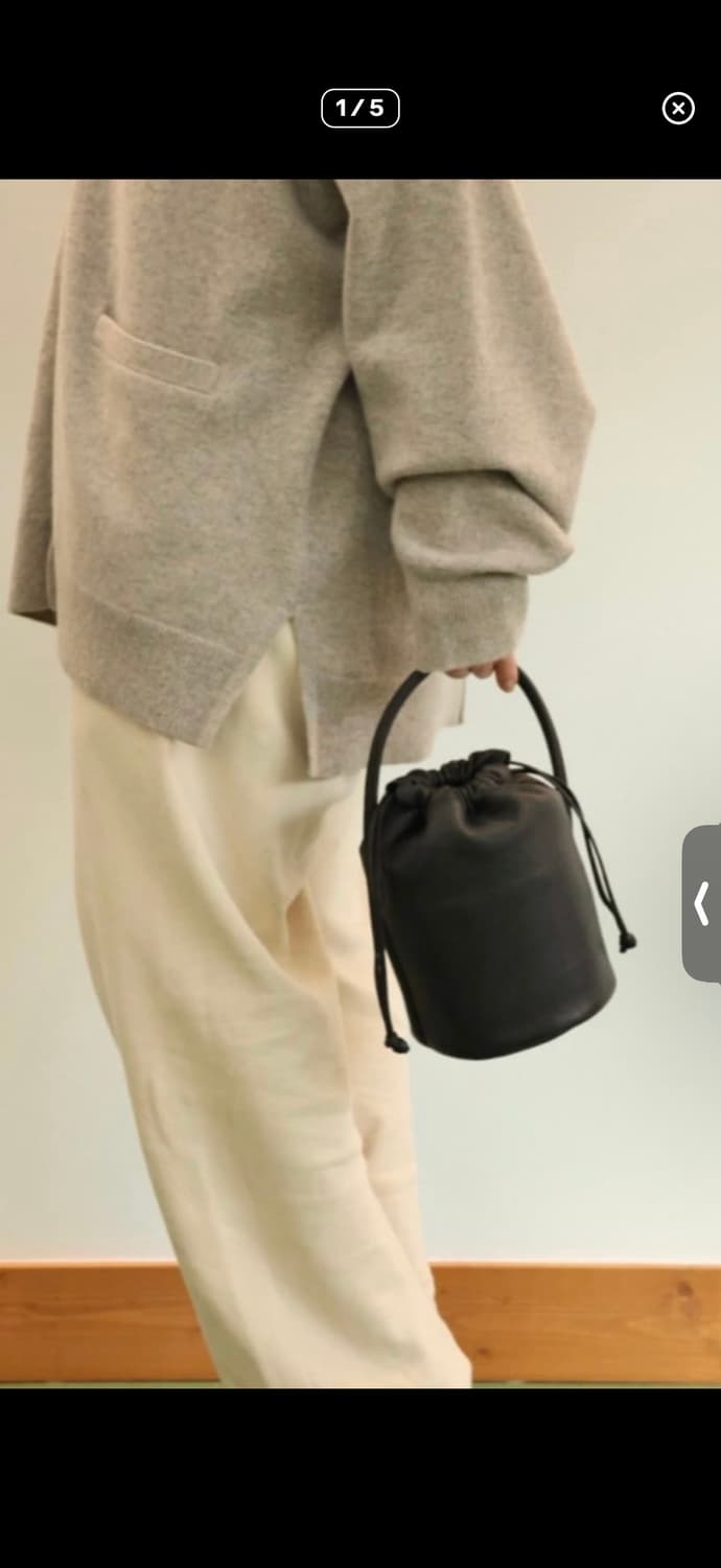 AETA 아에타 블랙 버킷백 복조리백 아모멘토 더로우 사슴가죽 아에타 핸 상품이미지5