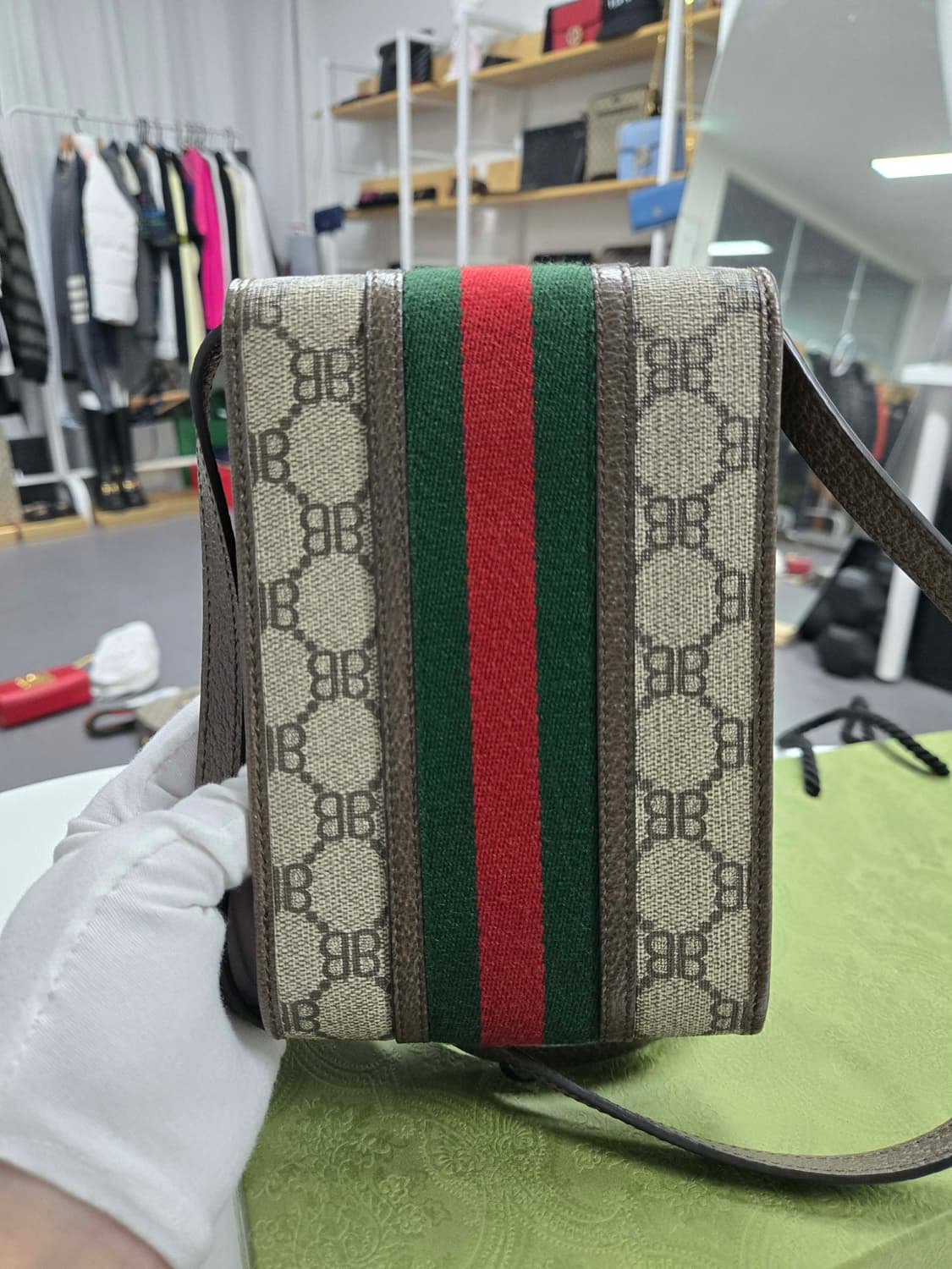 [40%할인] 구찌 발렌시아가 폰홀더백 상품이미지2