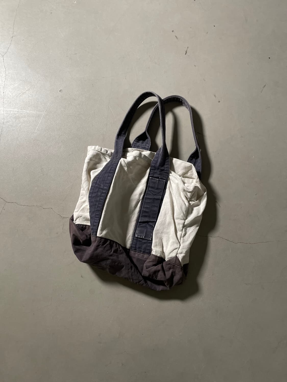 어 리인카네이션 키 Tote Bag 상품이미지4