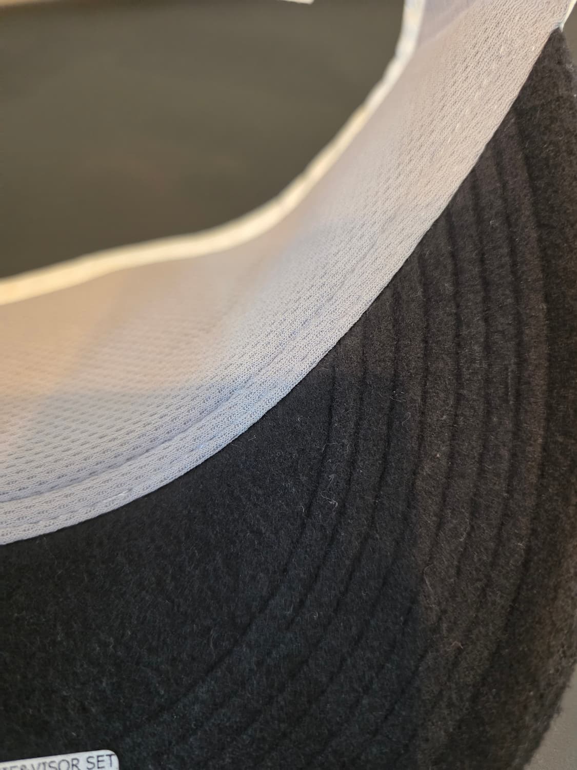 타이틀리스트 골프 투어퍼포먼스 바이저 화이트/블랙  56센치 상품이미지3