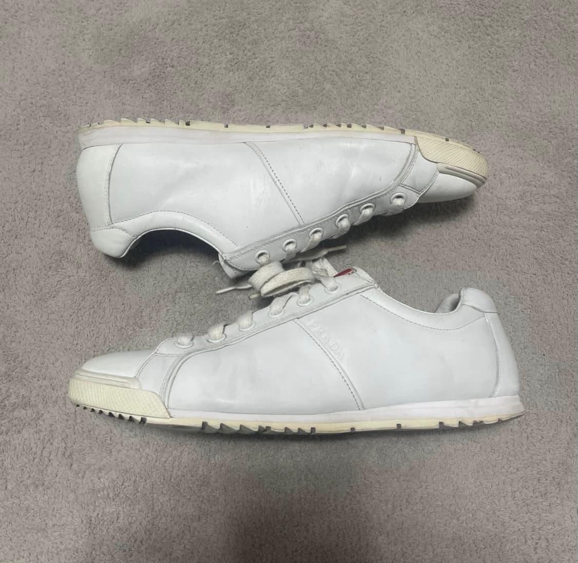 프라다 스포츠 레더 로고 스니커즈 285 상품이미지1