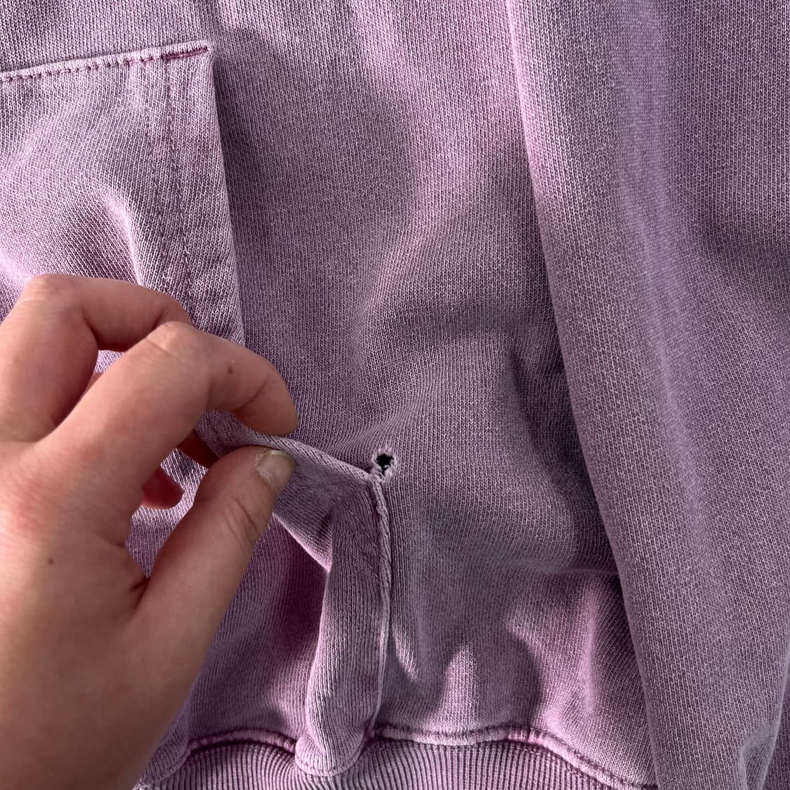 100 디스이즈네버댓 피그먼트 핑크 후드티 상품이미지5