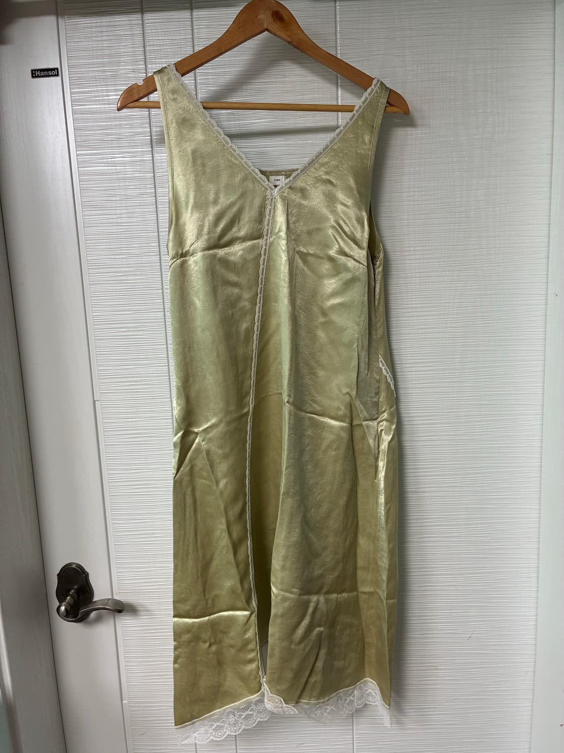 에토스 새틴 레이스 원피스 상품이미지1