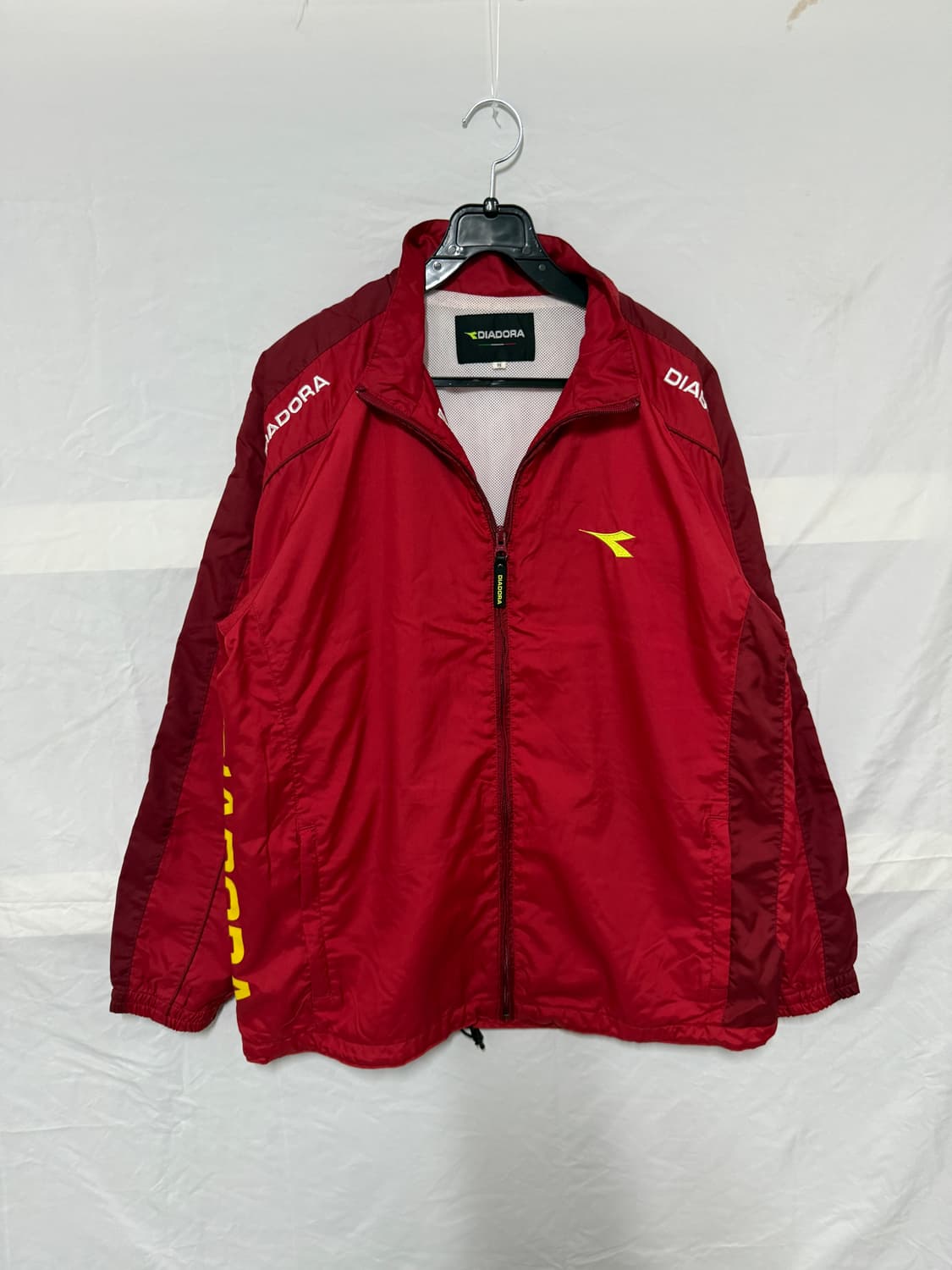 DIADORA 바람막이 상품이미지1