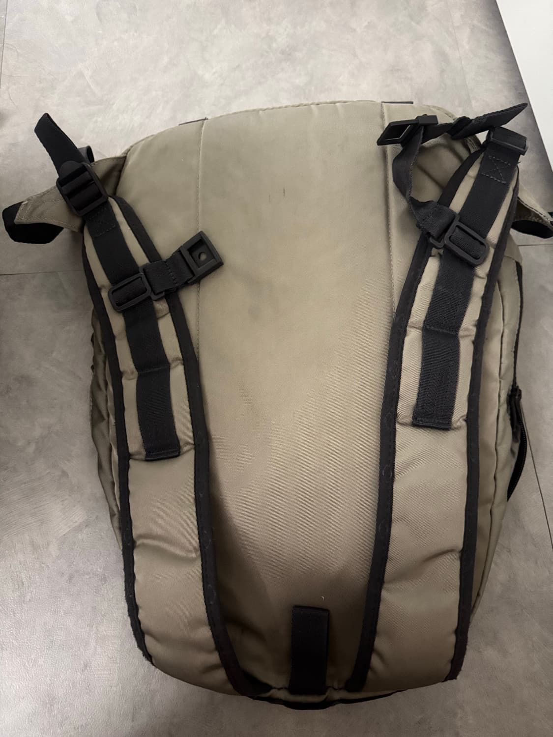 미스치프 롬버스 백팩 카키 상품이미지2