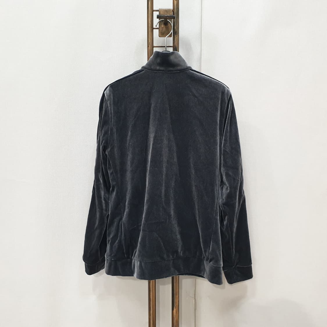 데상트 그라운드 벨벳 풀집 자켓 90 상품이미지2